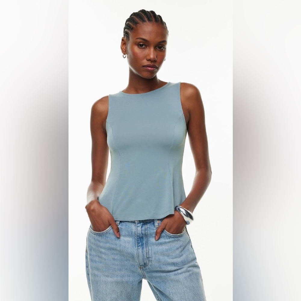Wilfred Flute Top